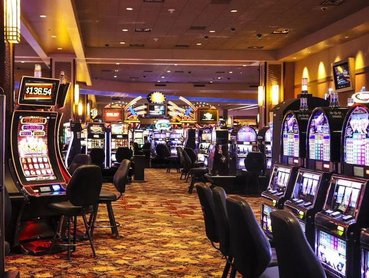  Illinois Gambler Wins $536K From $5 Bet At Four Winds Casinos’ Slot Machine 