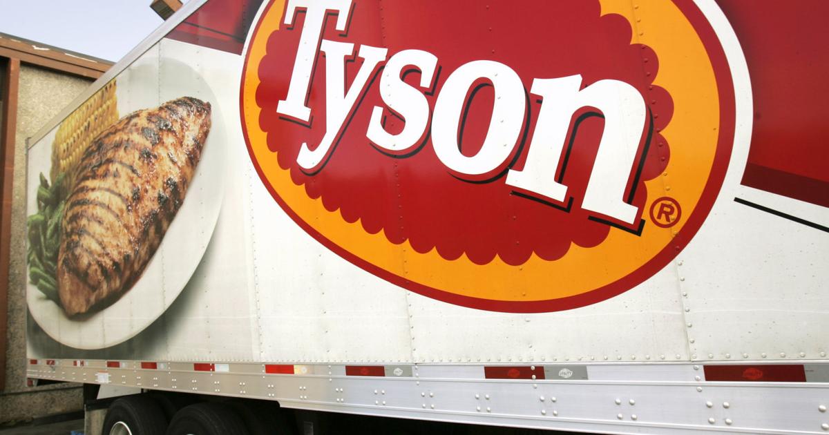  Tyson resumes use of chicken antibiotics; says it’s paying off 