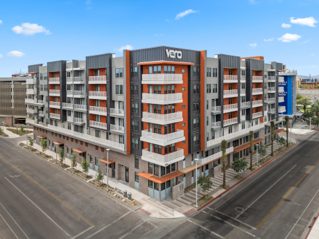  Transwestern Development Completes 199-Unit Vero Apartment Community in Tempe, Arizona 
