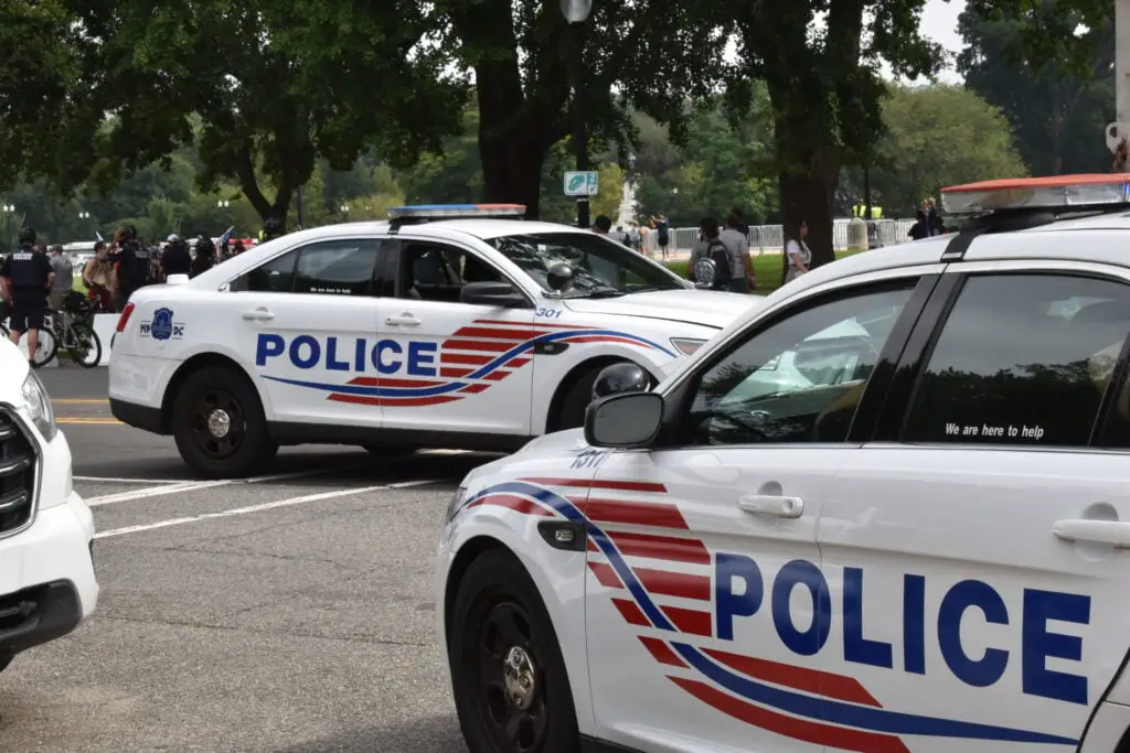  Store Security Guard Arrested for Threatening Man With Gun in D.C. 