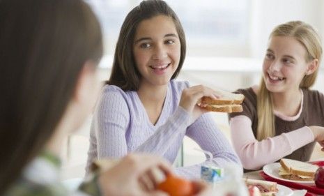  Should middle schoolers get single-sex lunch periods? 