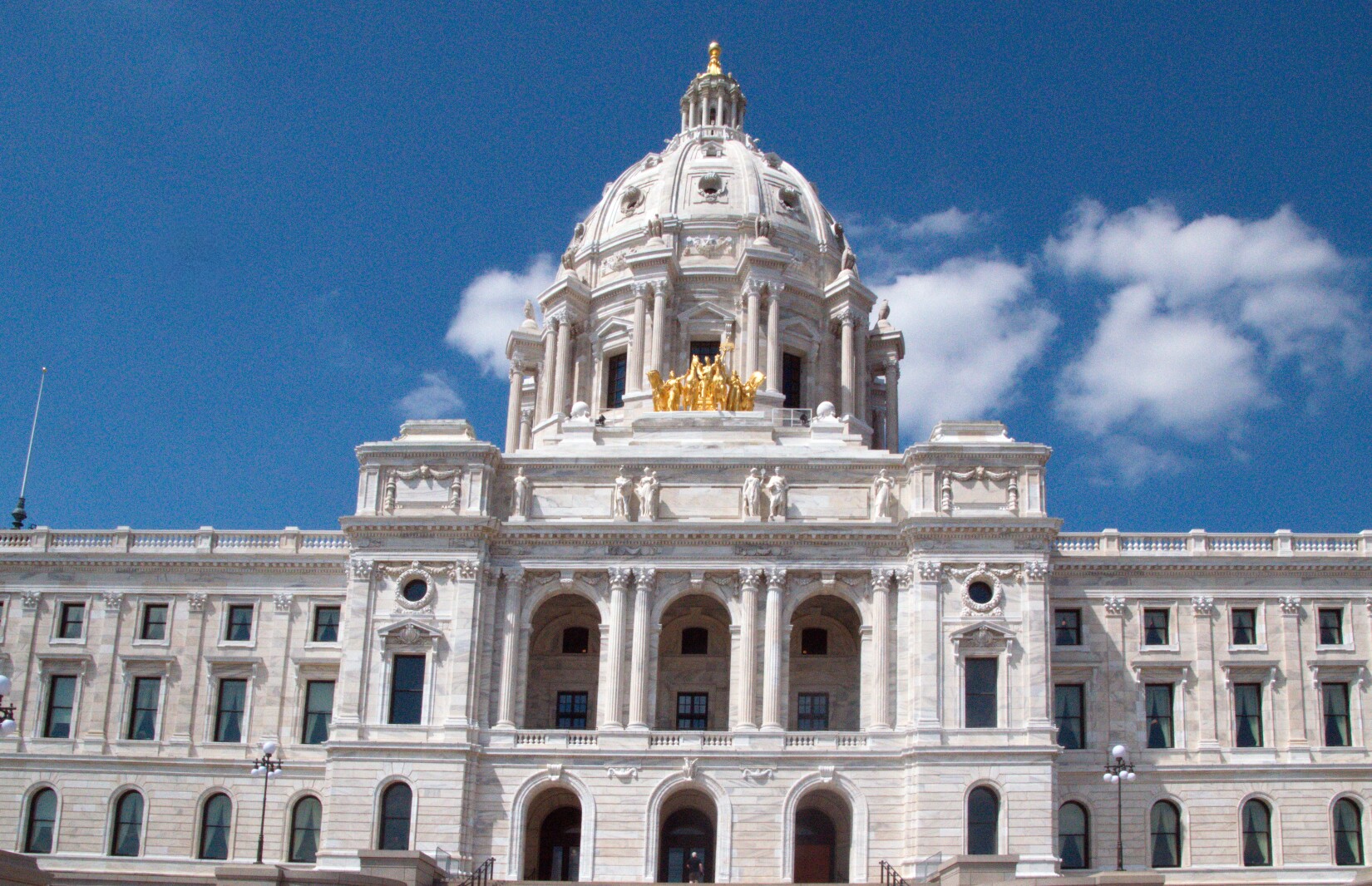  Minnesota Opinion: For the good of Minnesota, call a special session 