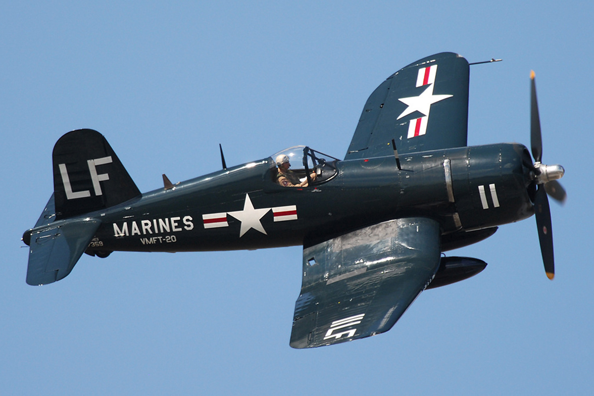  Calling Warbird Fans: Late-Summer Air Shows Featuring World War II Aircraft 