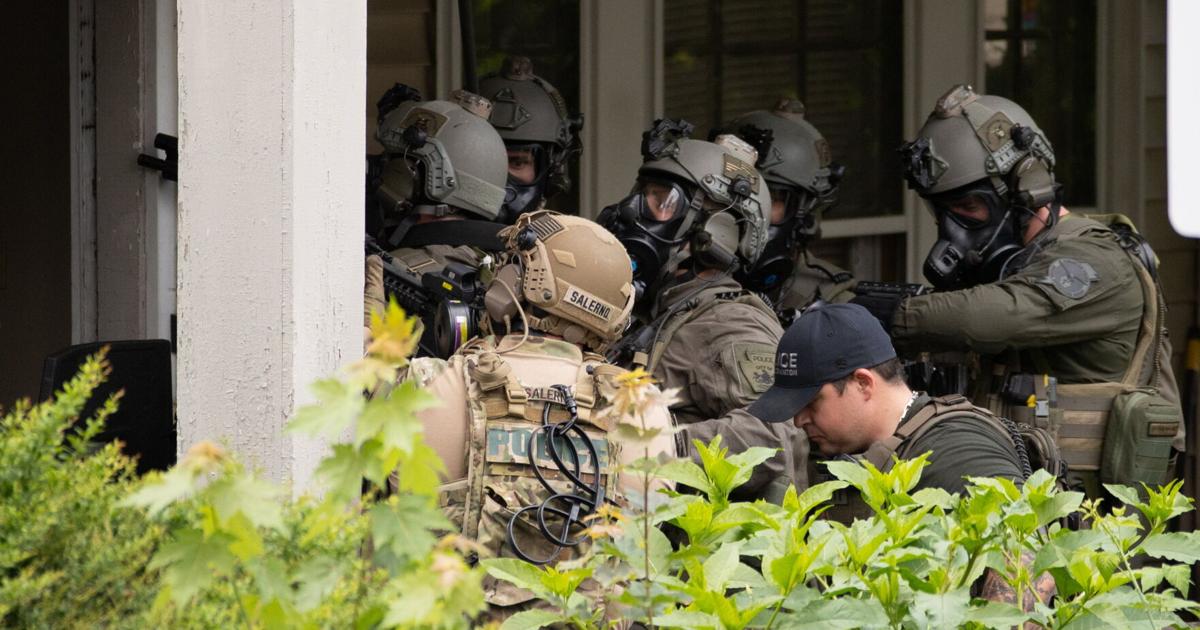  Tense daylong standoff in Scranton ends with one dead 