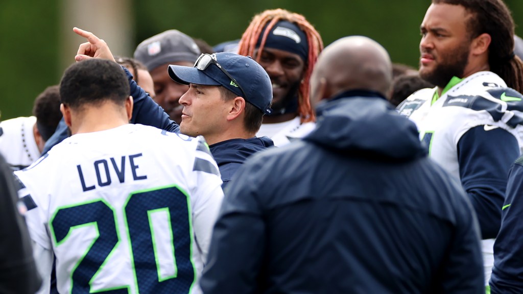 Seahawks 90-man roster by jersey number going into mandatory minicamp 