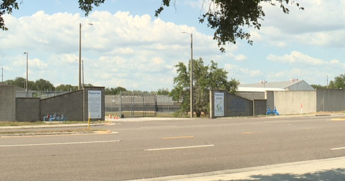  Girls moved out of juvenile detention facility after 17-year-old's death 