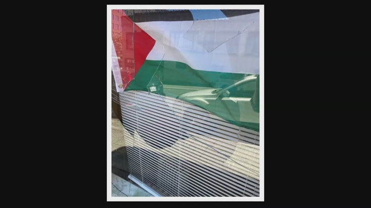   
																Vandal shatters windows that displayed support for Palestine at Freedom Socialist Party offices 
															 