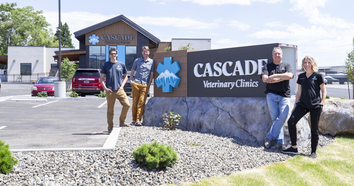  Cascade Veterinary Clinics moves to new East Wenatchee facility; Valley Mall Parkway site closes | Business | wenatcheeworld.com 