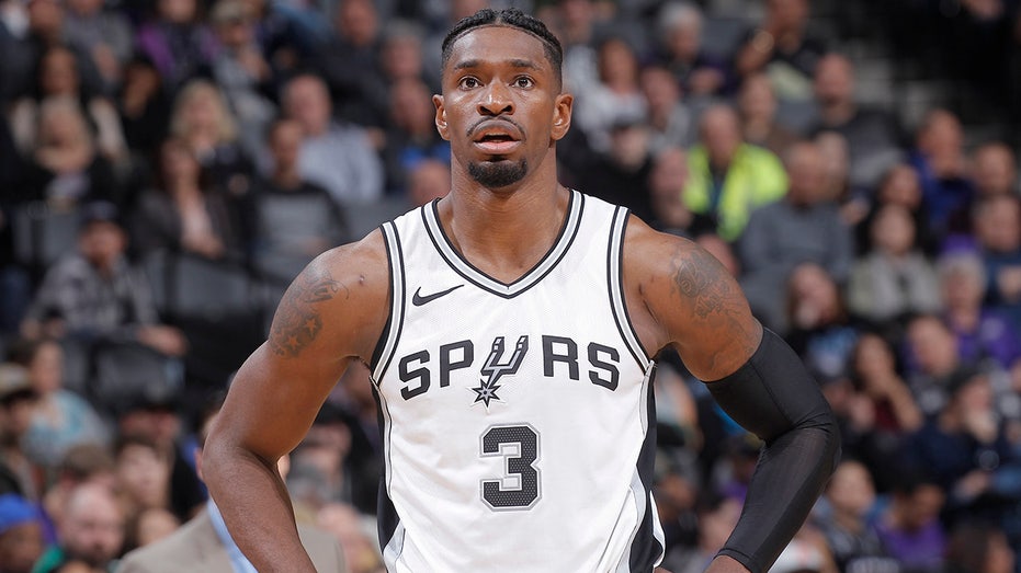  Ex-NBA player fires back at social media trolls after as name surfaces amid Spurs' deal with Chris Paul 