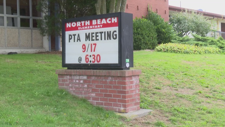  Parents fight to keep North Beach Elementary and other Seattle schools open 