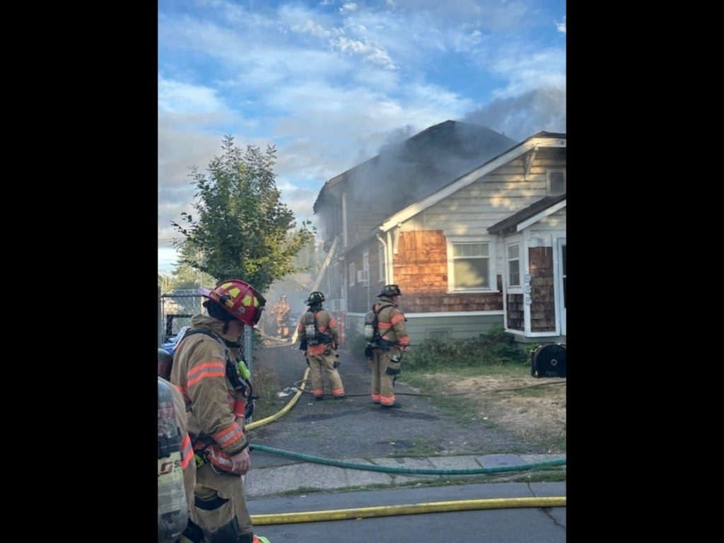  UPDATE: Fire near North Salem HS leaves 6 people displaced 