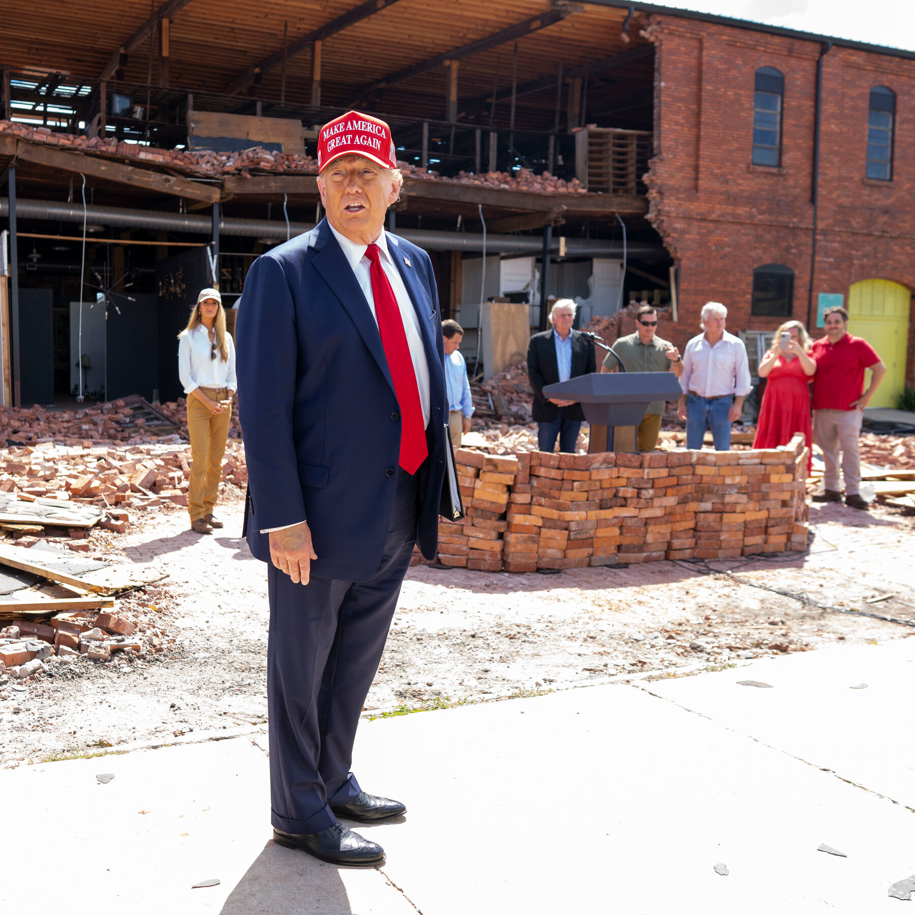  Trump’s False Claims About FEMA’s Response to Hurricane Helene 