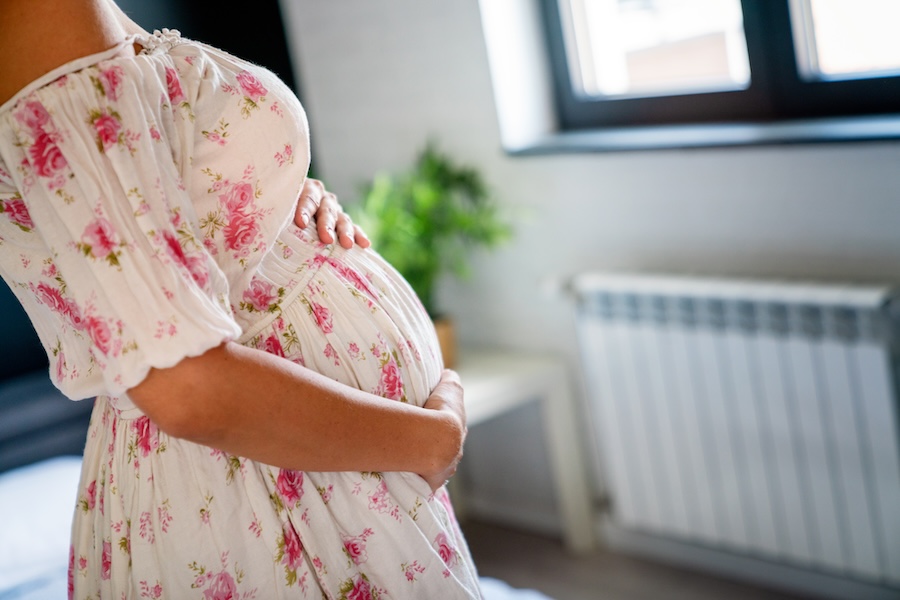  Woman with rare double uterus gives birth to twins 