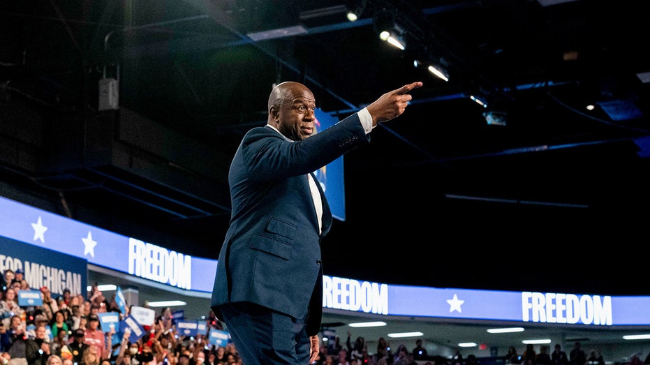  Magic Johnson: Black men should vote for Harris because Trump 'did not deliver on' promises to Black community 