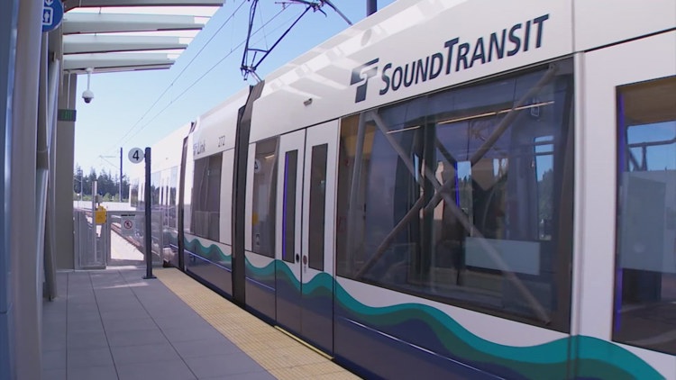  Rail issue delays Sound Transit light rail trains between Lynnwood and Seattle 