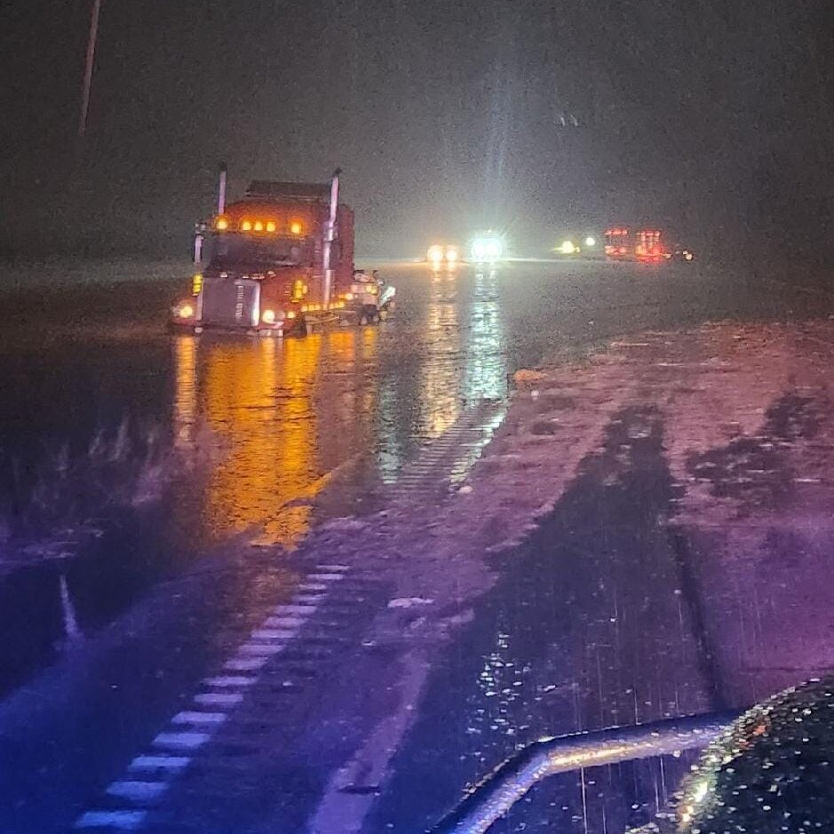  2 Dead, Hundreds Rescued in ‘Historic’ New Mexico Floods 