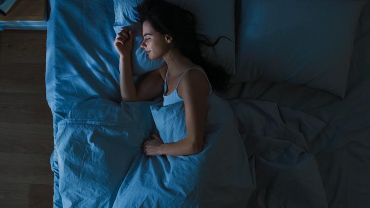  Understanding your circadian rhythm could be key to improving sleep, author says 