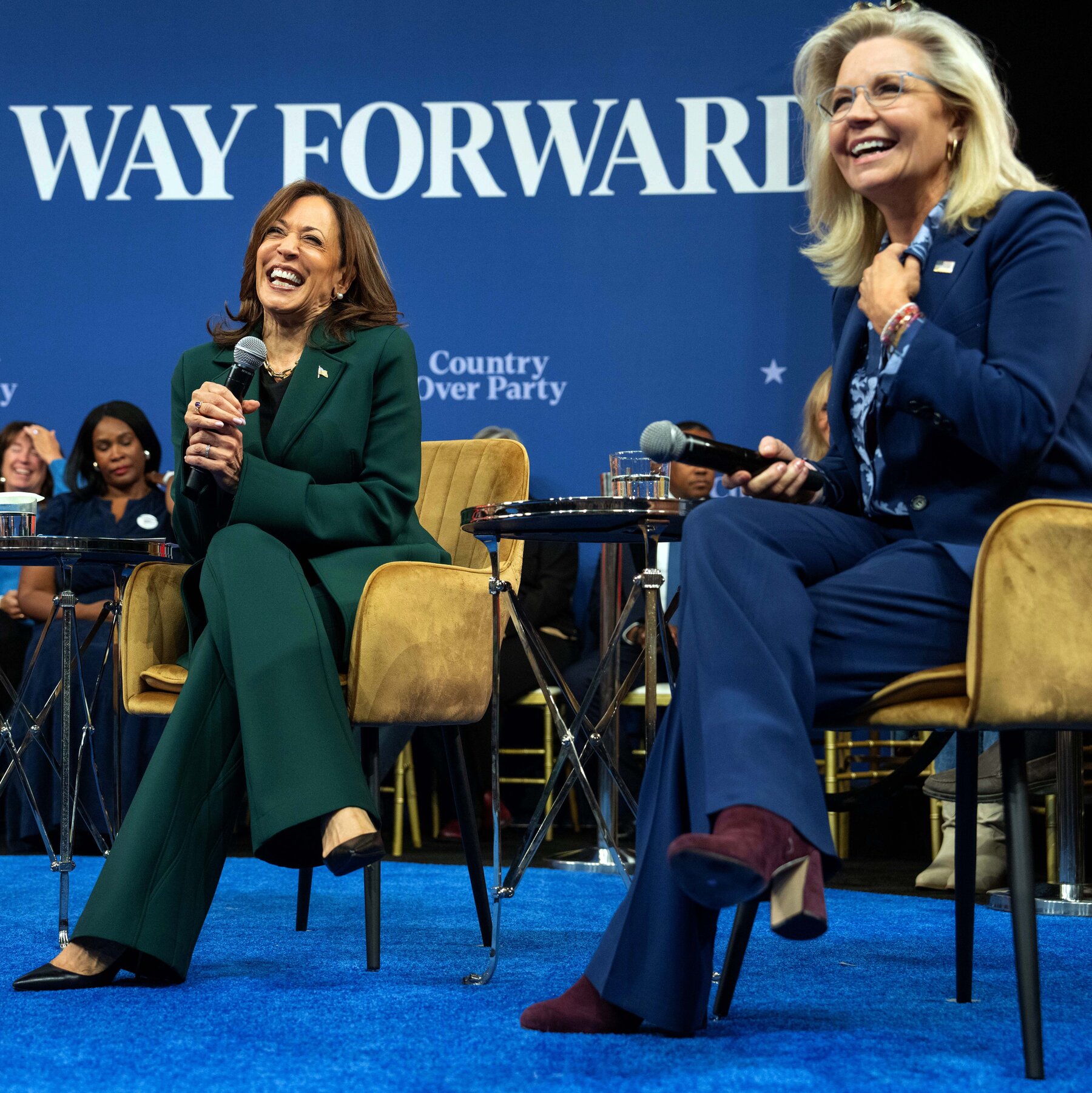  Liz Cheney Tells Abortion Opponents It’s OK To Back Kamala Harris 