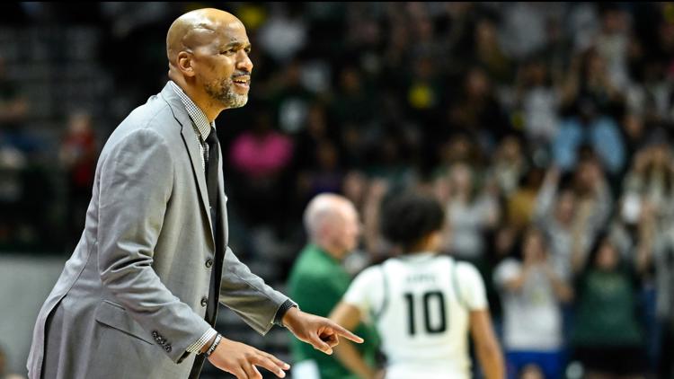  USF head men's basketball coach dies at 43 