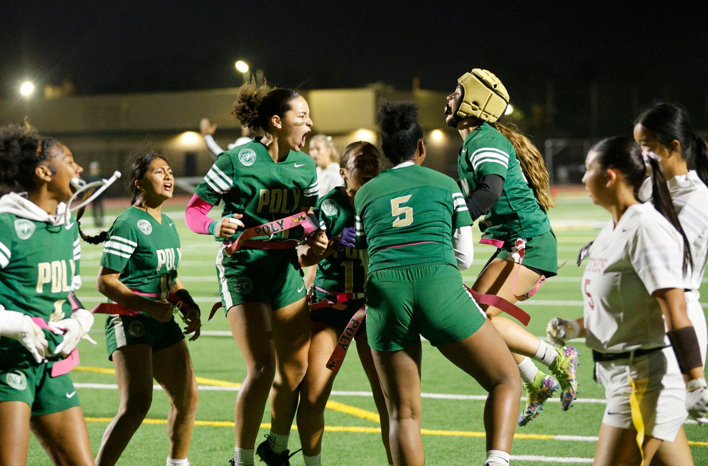   
																Long Beach Poly flag football advances to CIF-SS semifinals with comeback win over Esperanza 
															 