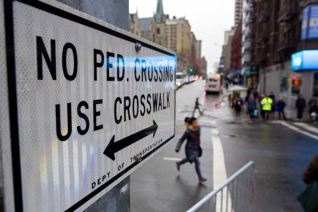  'I'm walking here!': Jaywalking legalized in New York City 