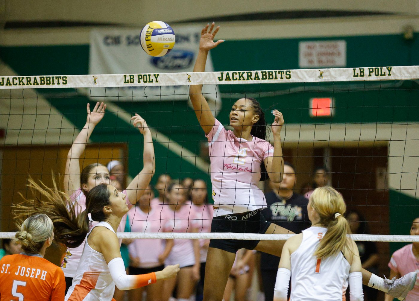  Long Beach Poly girls volleyball advances to CIF-SS semifinals with dominant sweep of St. Joseph 