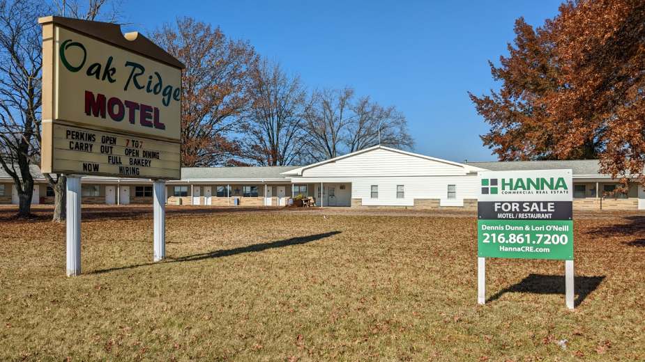  Sebring Oak Ridge Motel Sold for $1.4M - Business Journal Daily 