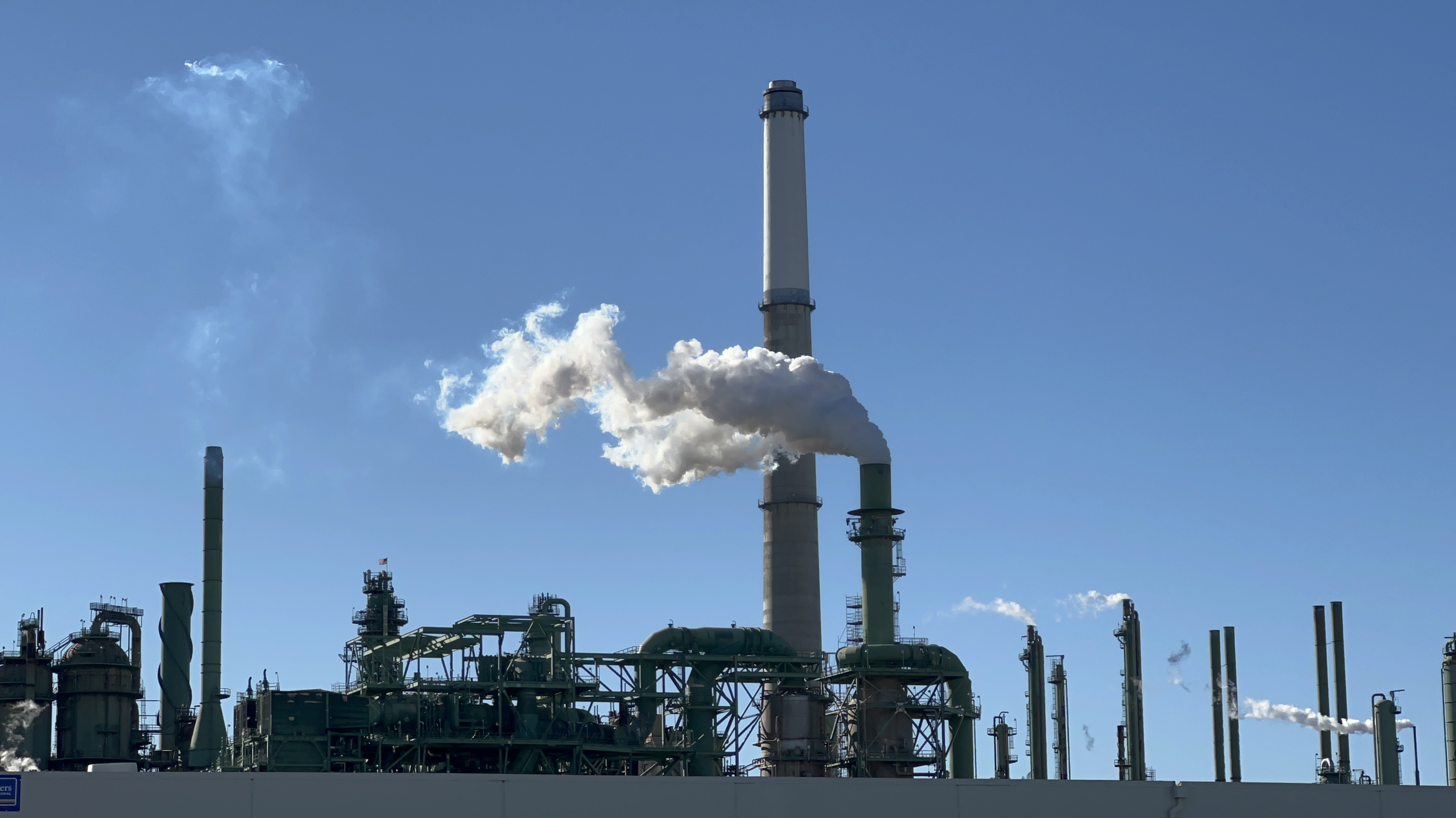  Valero's Benicia refinery fined $82 million for emissions violations 