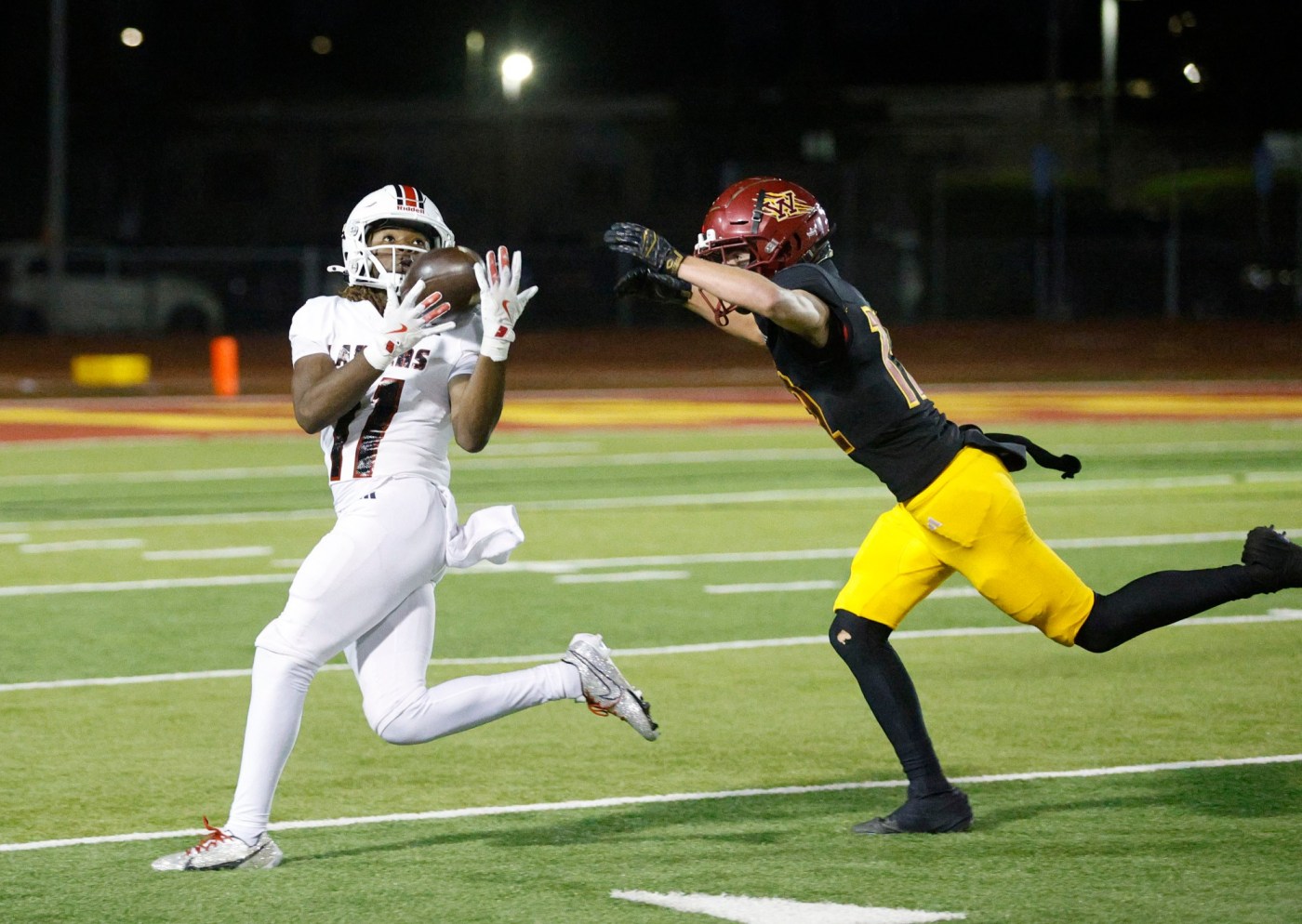  Lakewood football secures playoff spot with big win over Wilson  