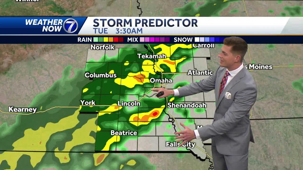  Multiple rounds of showers ahead in the forecast 