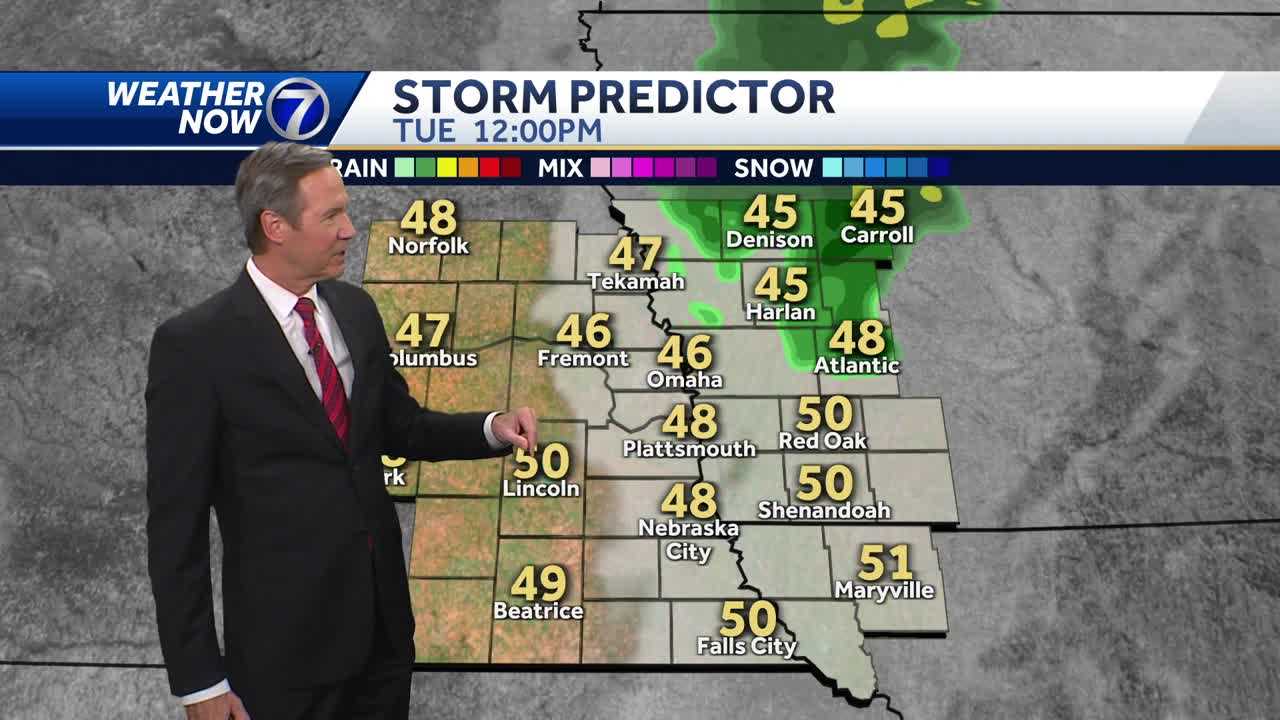  Rain into the morning Omaha area, dry Tuesday afternoon 