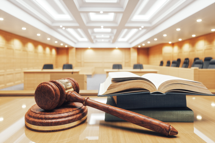  Reporting on Court Cases with a Critical Eye 