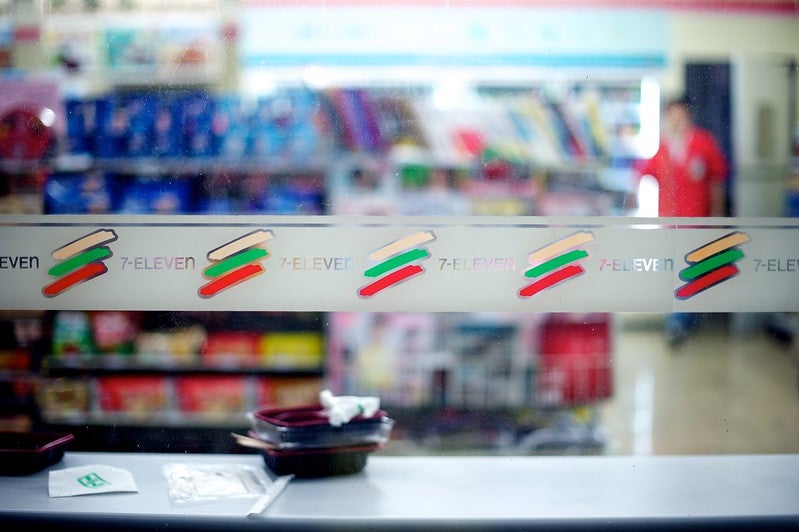  7-Eleven cuts 880 support centre and field support jobs in US 