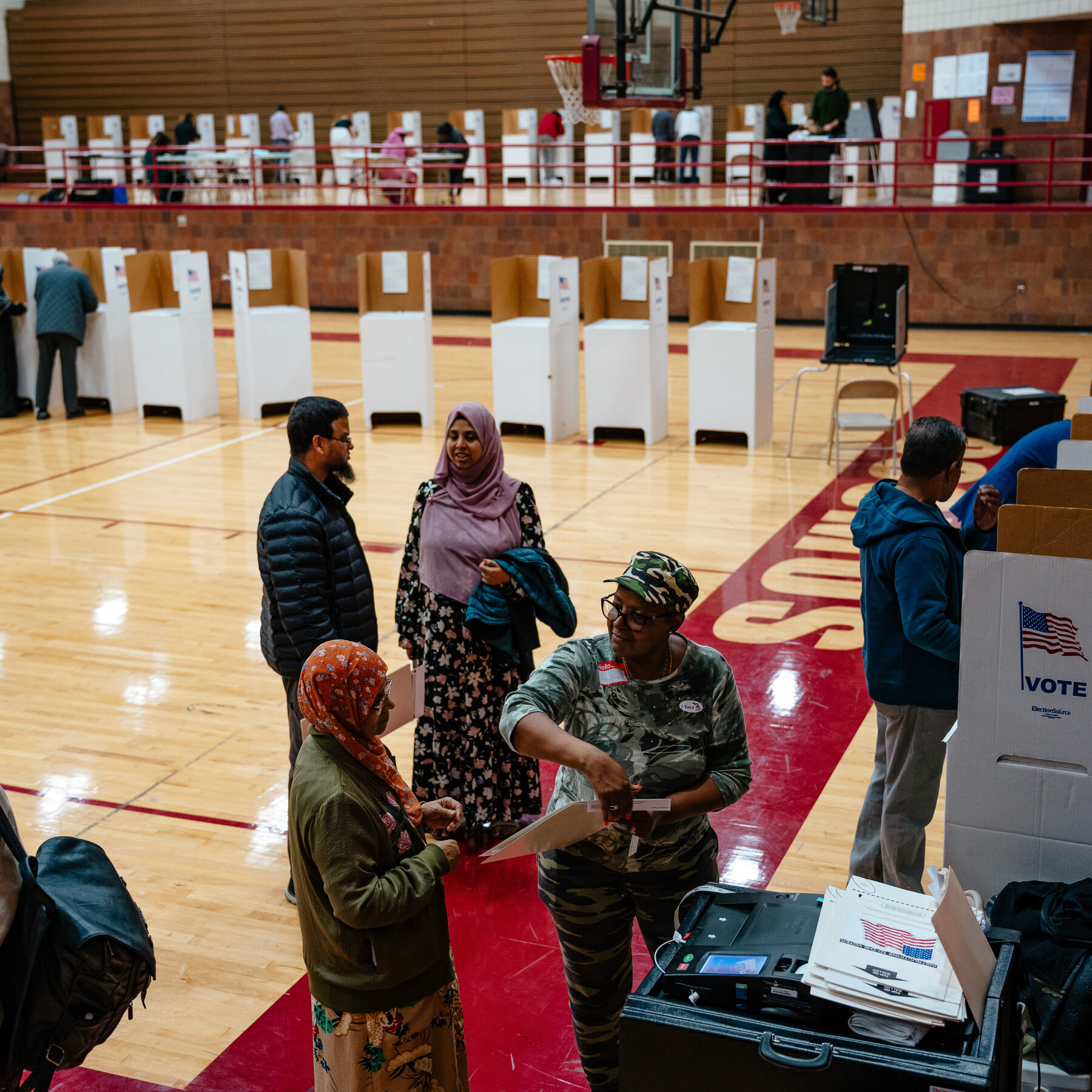  Trump Captures Michigan, Toppling Harris in a Critical Battleground 