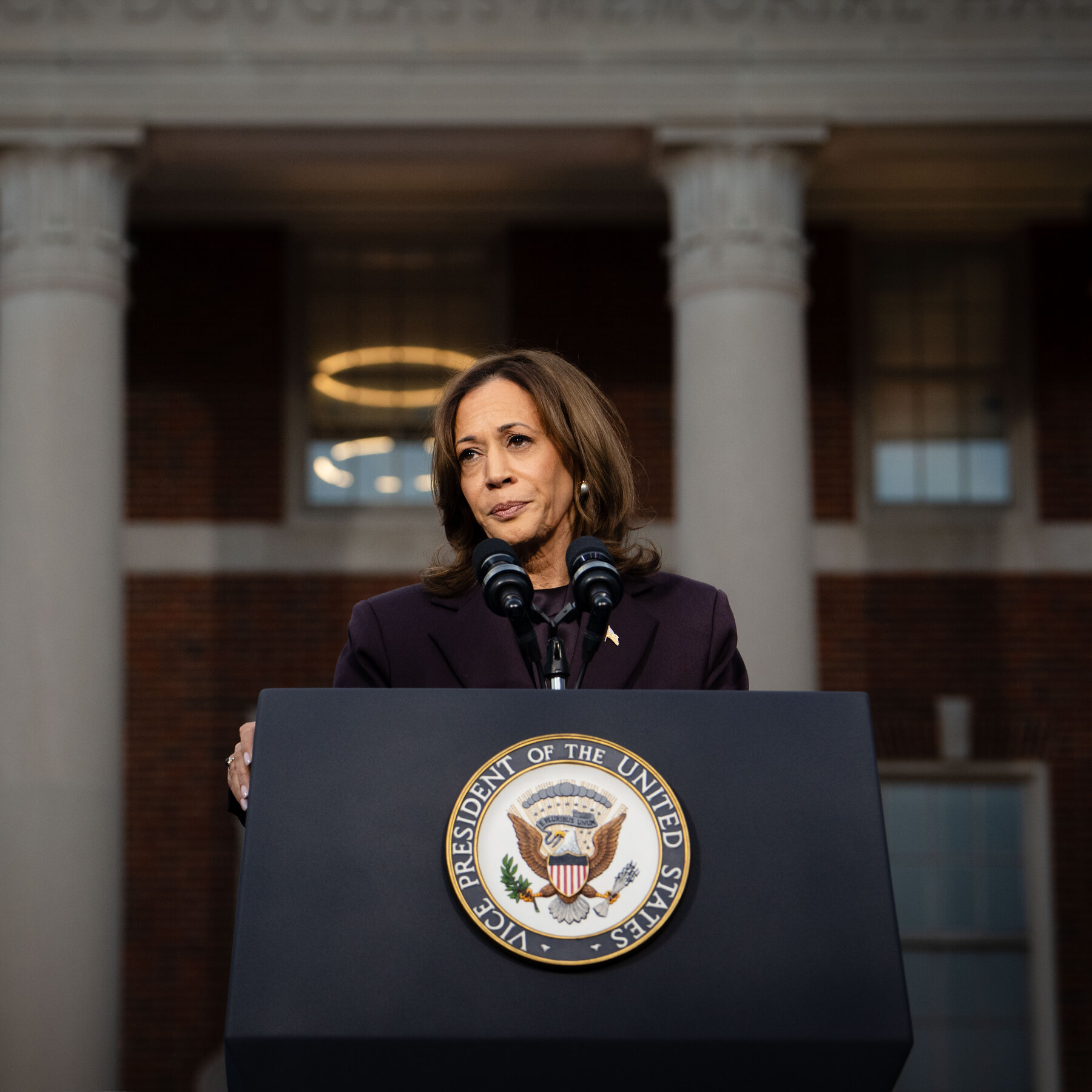  After Harris’s Election Loss, Devastated Democrats Play the Blame Game 