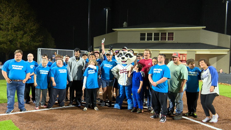  Sprocket visits superstars from Outfield Angels softball team 