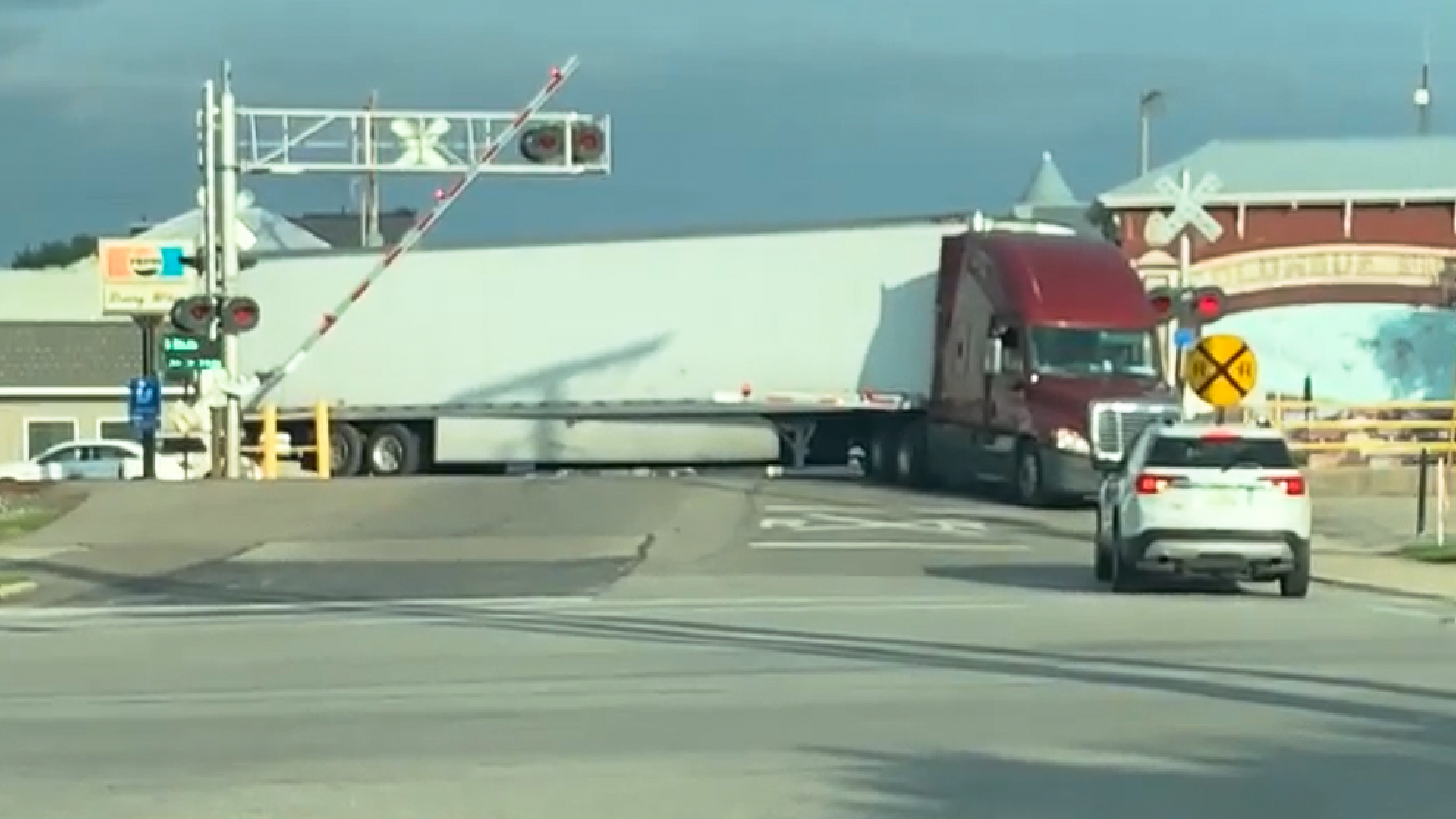  VIDEO: Semi trailer trashed by train in Ohio 