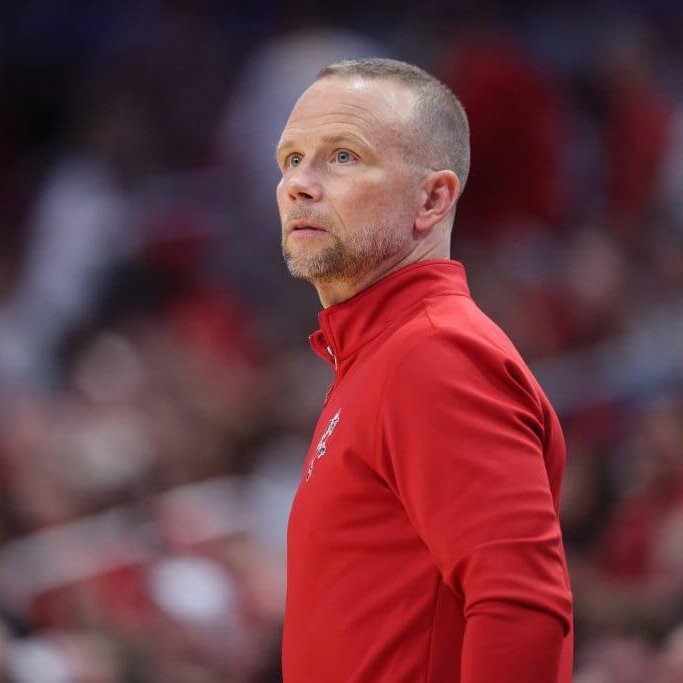  Louisville Basketball Hit Rock Bottom. A New Coach Is Leading a Revival. 