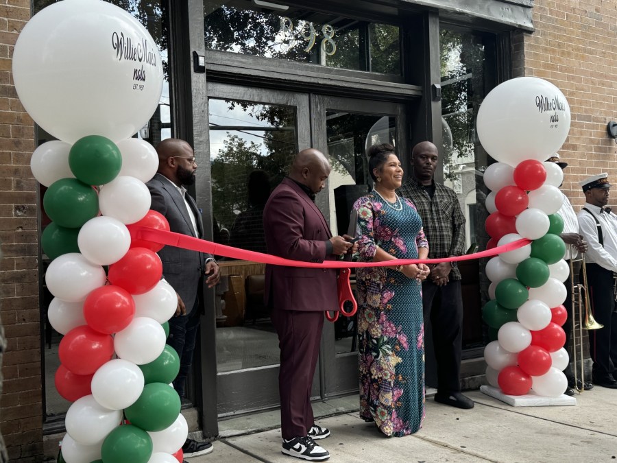  Historic New Orleans restaurant re-opens at new location 