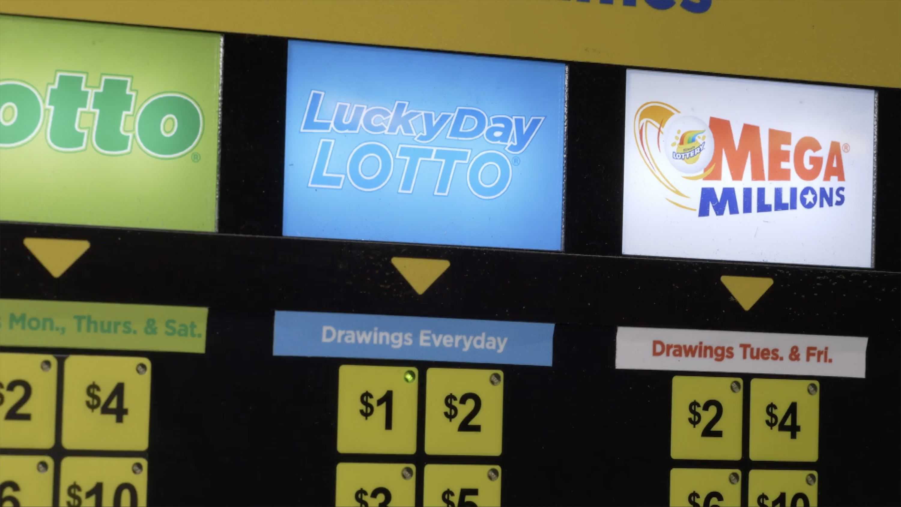  Woman wins $1 million after forgetting lottery ticket in her purse 