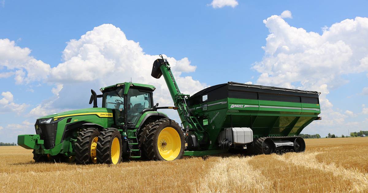 Introducing the Brent Avalanche 98 series grain carts 