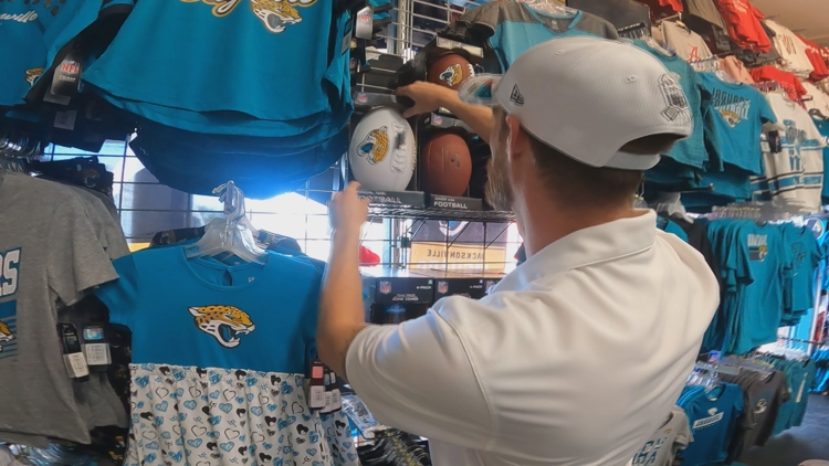   
																Jacksonville Beach sports memorabilia store sees 85% drop in sales amidst Jaguars rough season 
															 