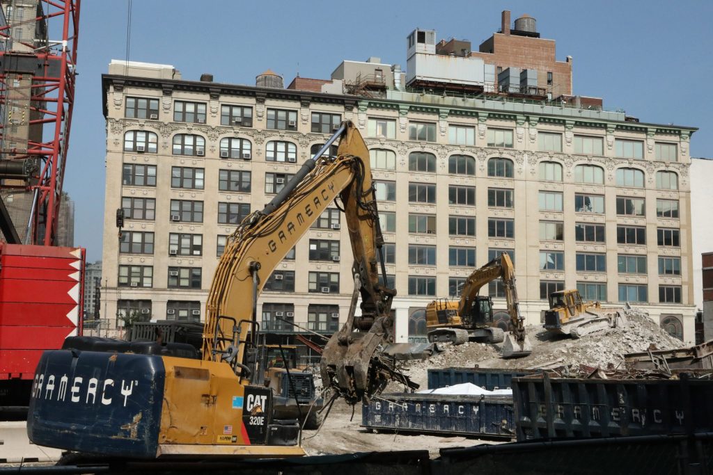  Rikers Island Shutdown Plan Progresses With Construction Firms for New Manhattan Jail 