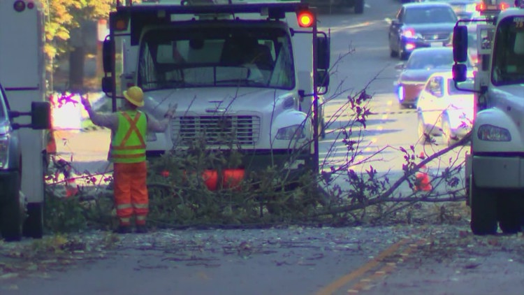  Timeline: Strong winds, rain from bomb cyclone off Washington coast 