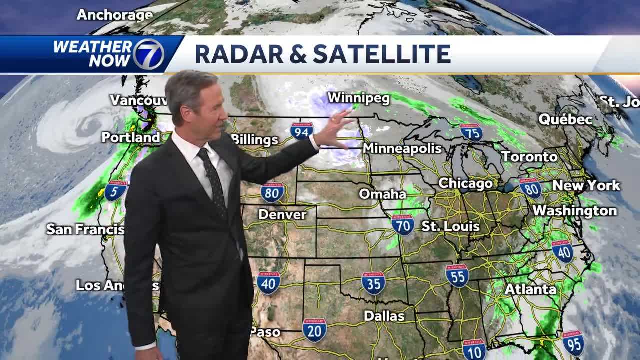  No snow yet for Omaha, but a windy Wednesday with chilly temperatures 