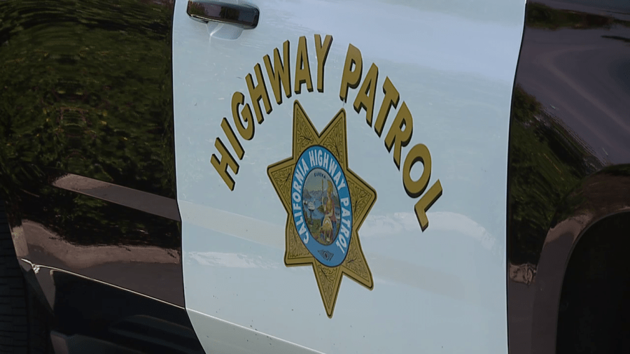  2 dead after multi-vehicle crash on Tehachapi Willow Springs Road: CHP 