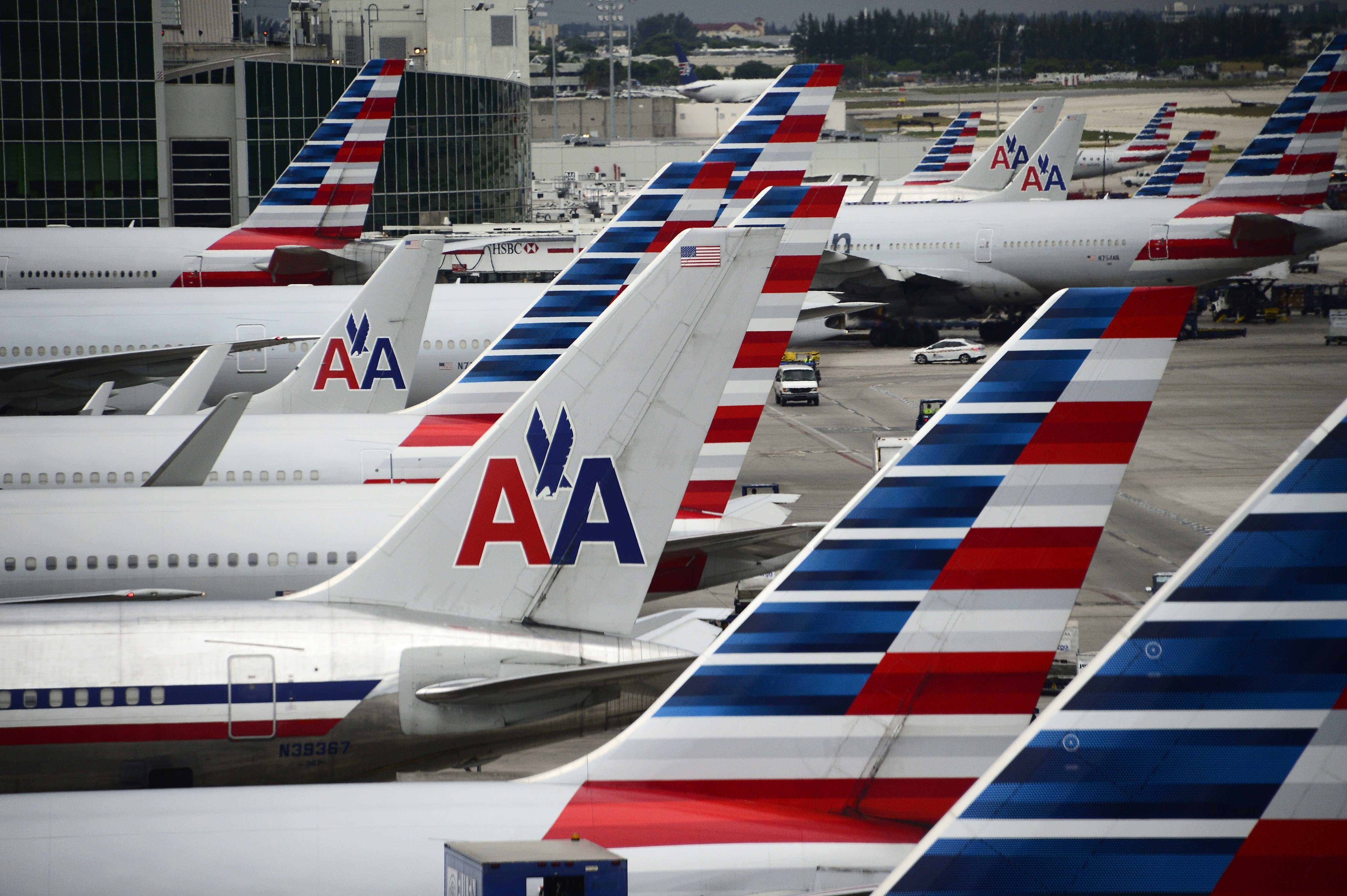  American Airlines expands its crackdown on line cutters 