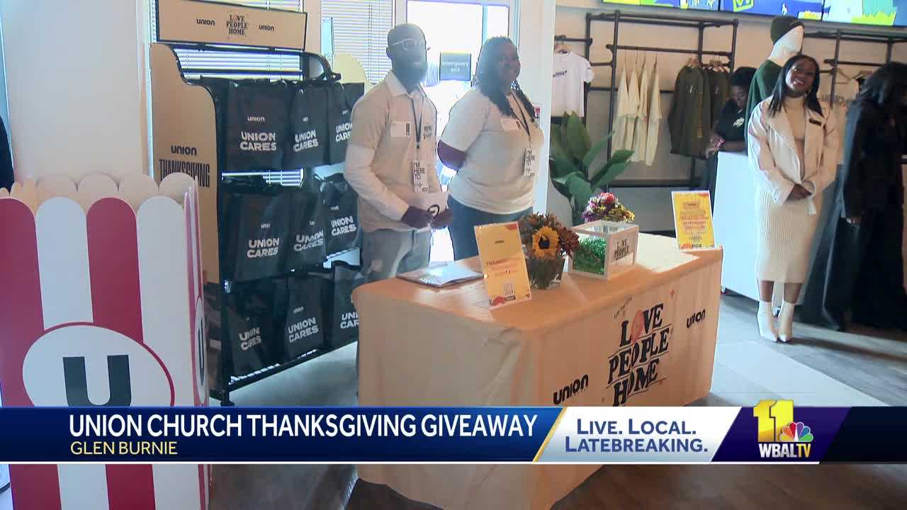  Church gives away around 2,000 meal kits 