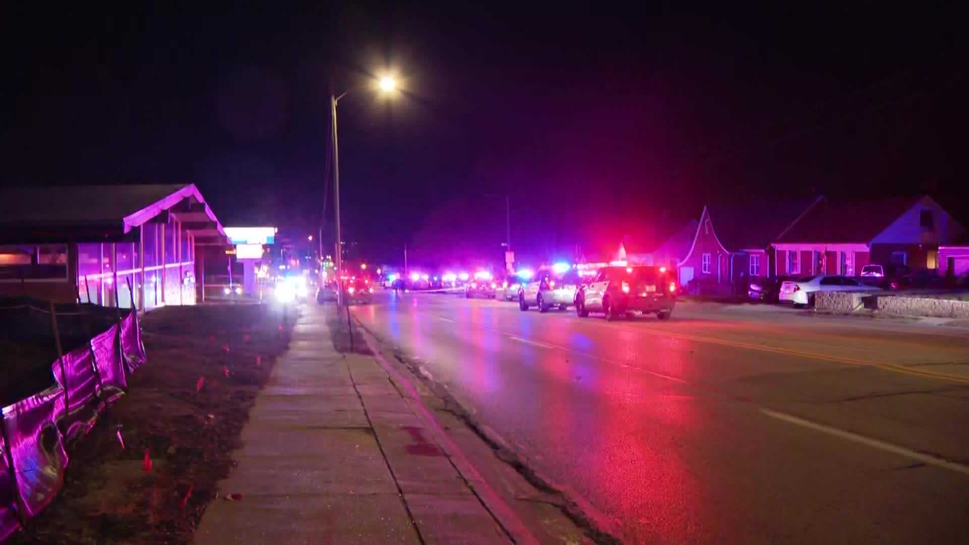  Man hurt in shooting involving Omaha police near 42nd and Center 