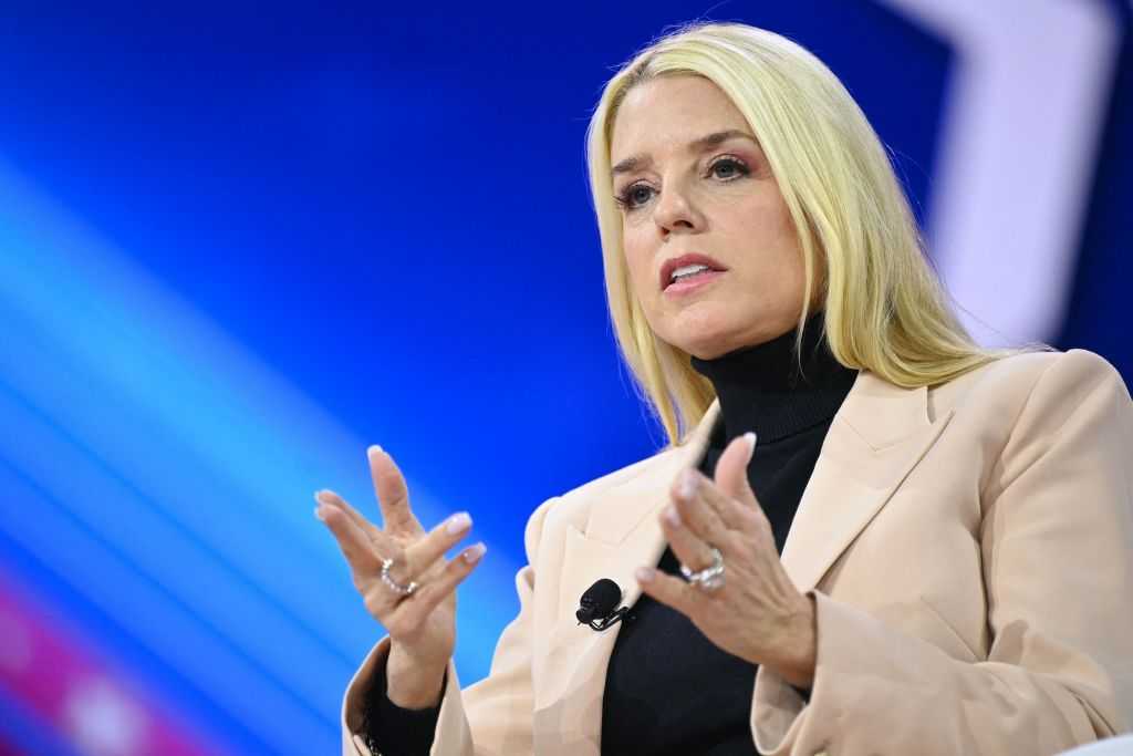  What to know about Pam Bondi, Trump's new pick for attorney general 